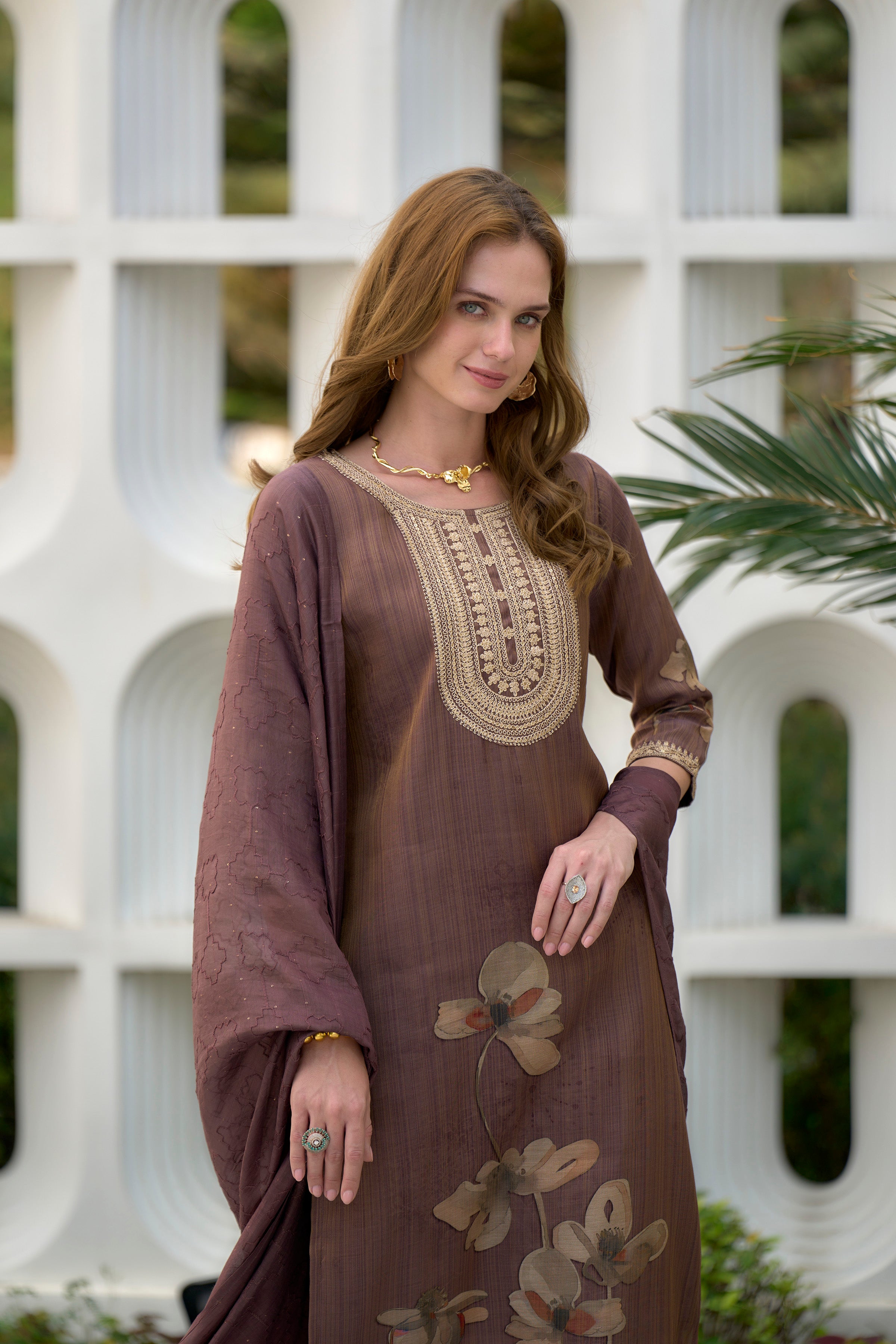 Elegant Straight Dupatta with Kurta Set | RoopRivaaj