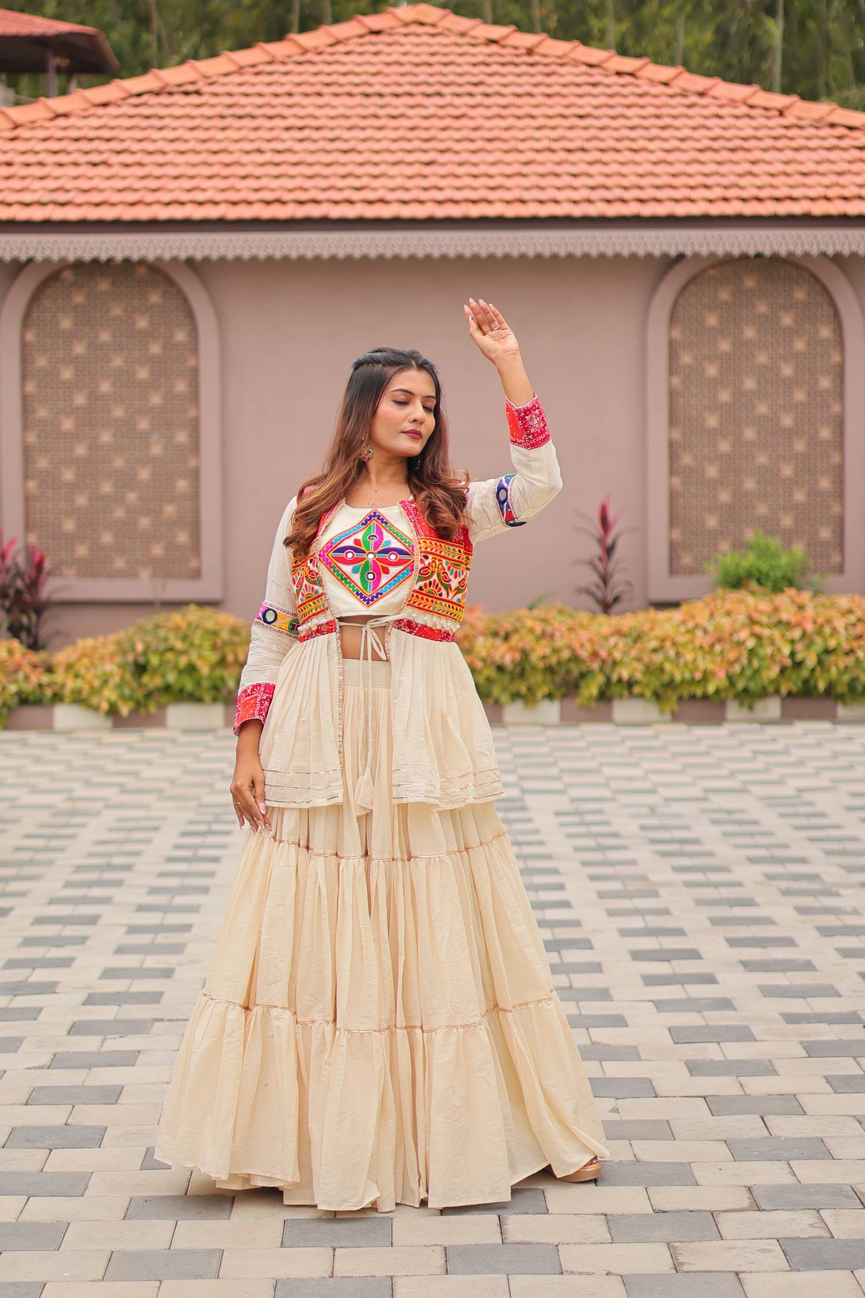 White Navratri Special Gamthi Work Lehenga Choli with Koti | RoopRivaaj