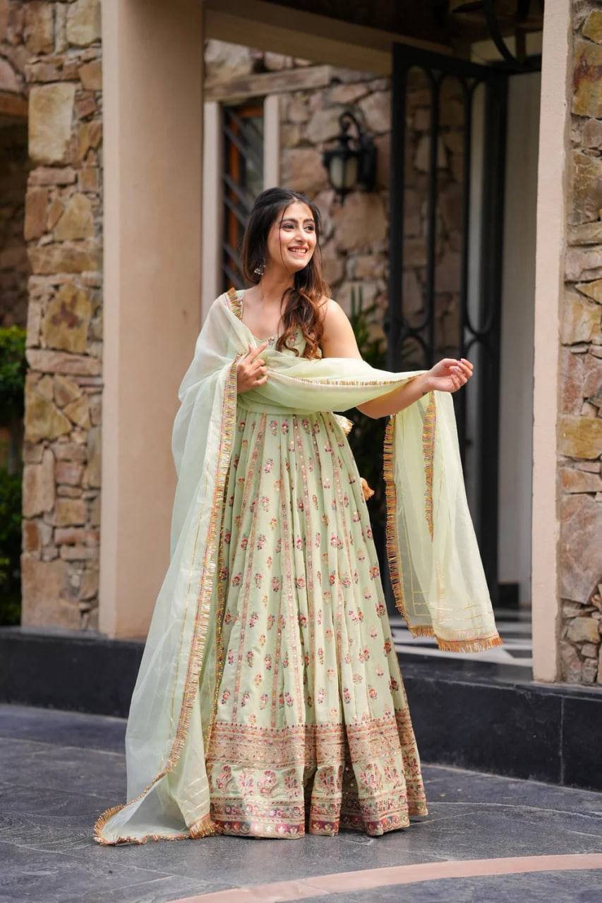 Premium Thread-Embroidered Co-ord Set with Dupatta | RoopRivaaj