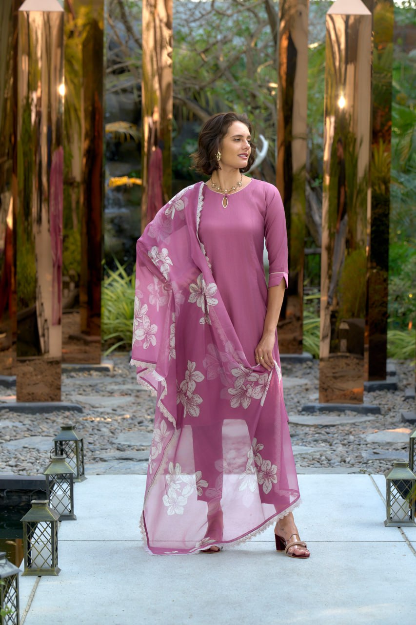 Elegant Orchid Straight Kurti Pant Dupatta Set | RoopRivaaj