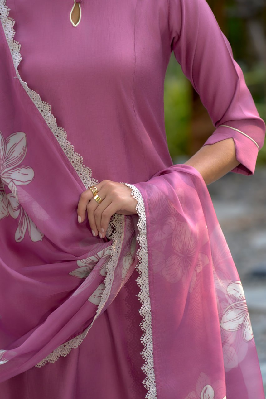Elegant Orchid Straight Kurti Pant Dupatta Set | RoopRivaaj