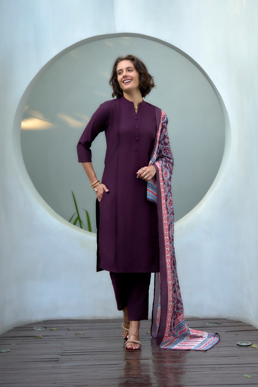 Elegant Cotton Blend Kurti Pant Dupatta Set for Everyday Glam | RoopRivaaj