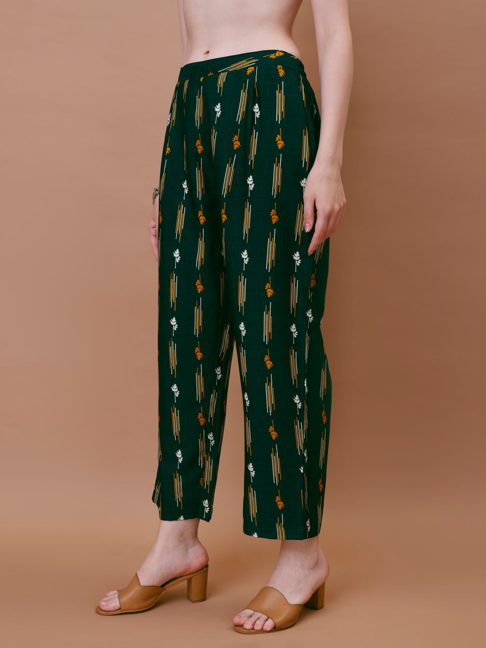 Straight Crepe Co-ord Set for Daily Ethnic Elegance | RoopRivaaj