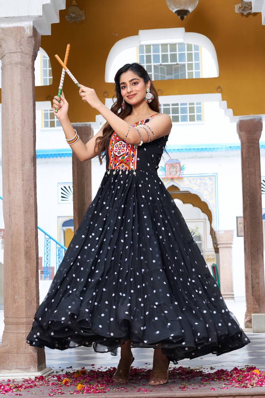 Navratri Special Bandhani Print Georgette Gamathi Work Suit Set | RoopRivaaj
