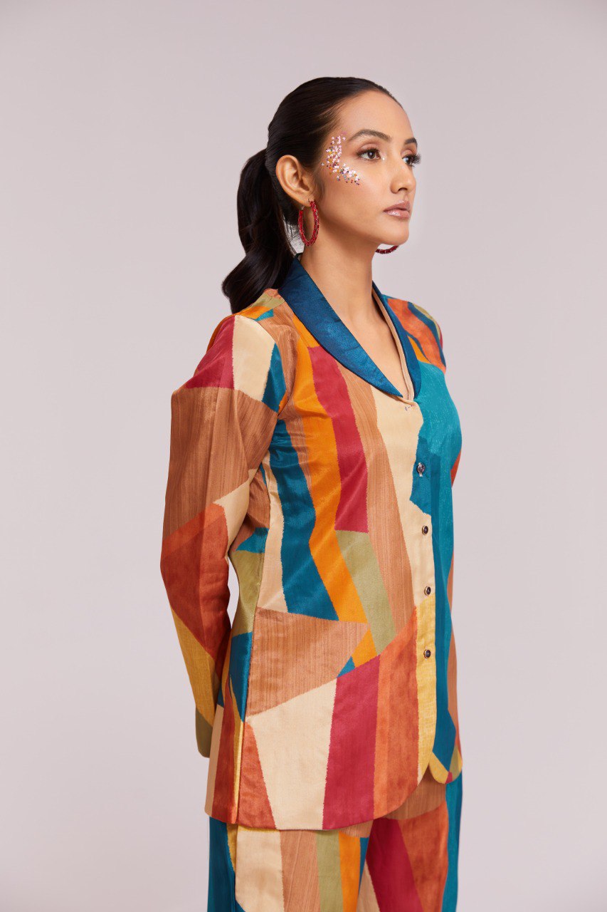 Stylish Printed Crepe Co-Ord Set with Blazer & Pant | RoopRivaaj
