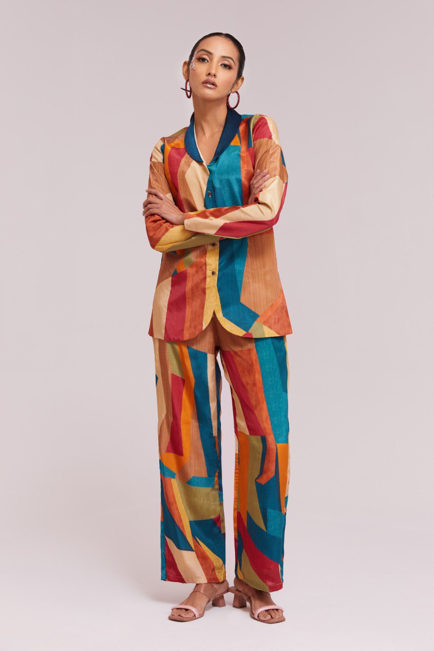 Stylish Printed Crepe Co-Ord Set with Blazer & Pant | RoopRivaaj