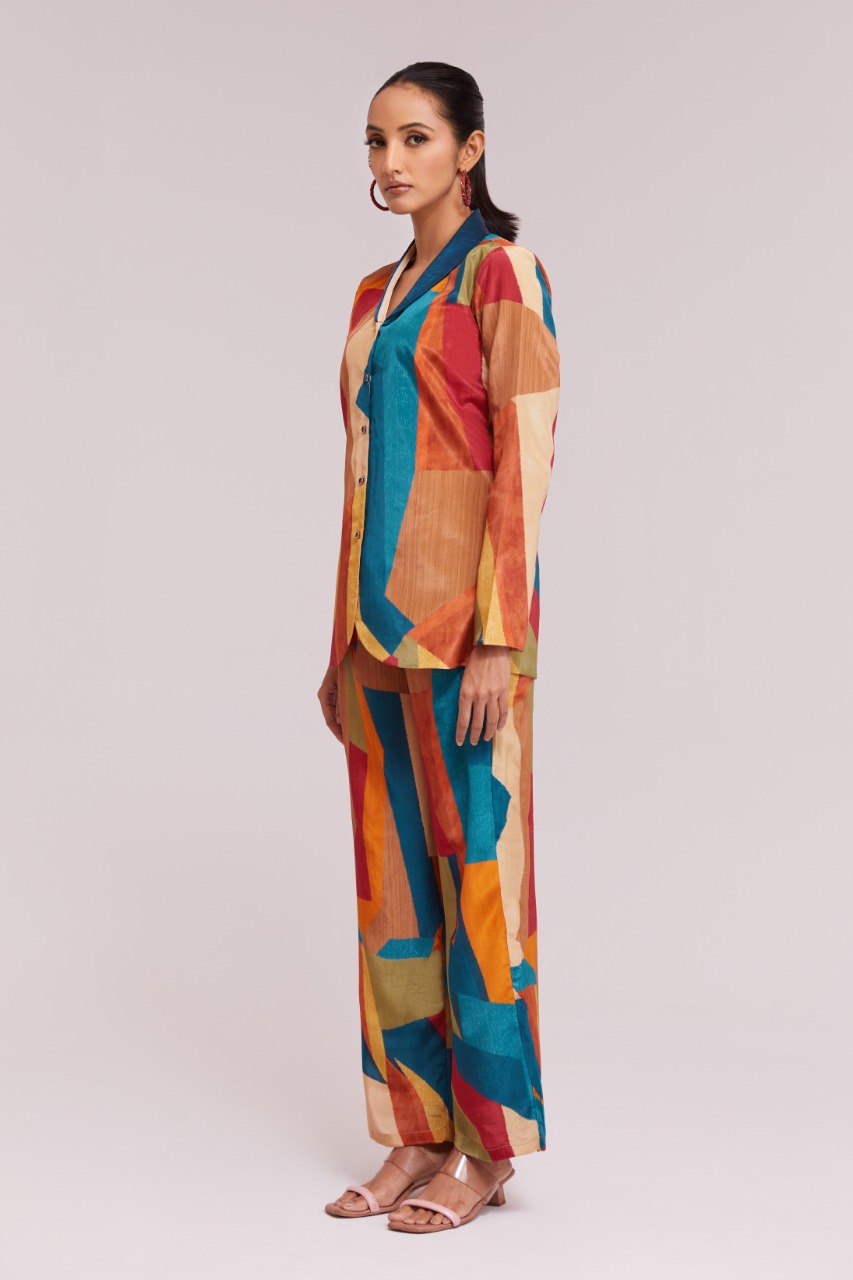 Stylish Printed Crepe Co-Ord Set with Blazer & Pant | RoopRivaaj