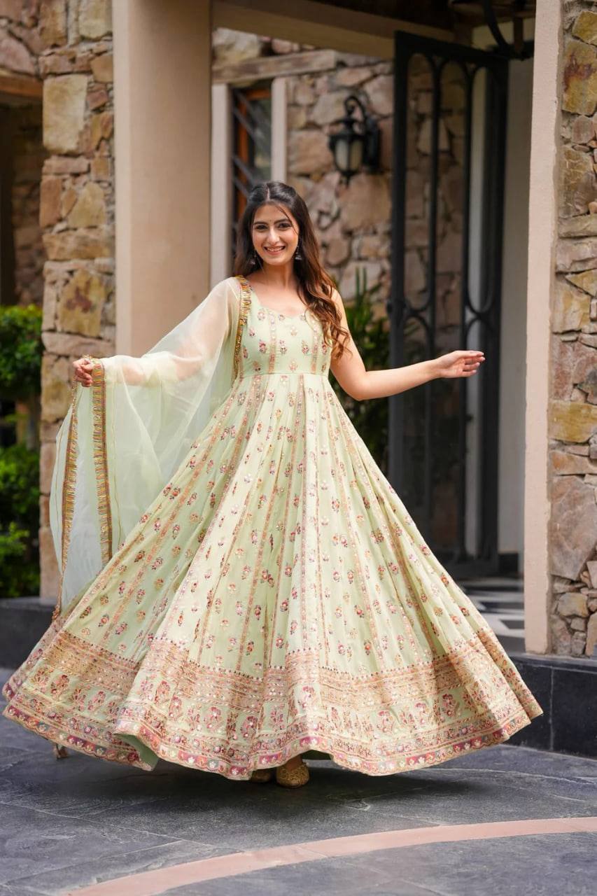 Premium Thread-Embroidered Co-ord Set with Dupatta | RoopRivaaj