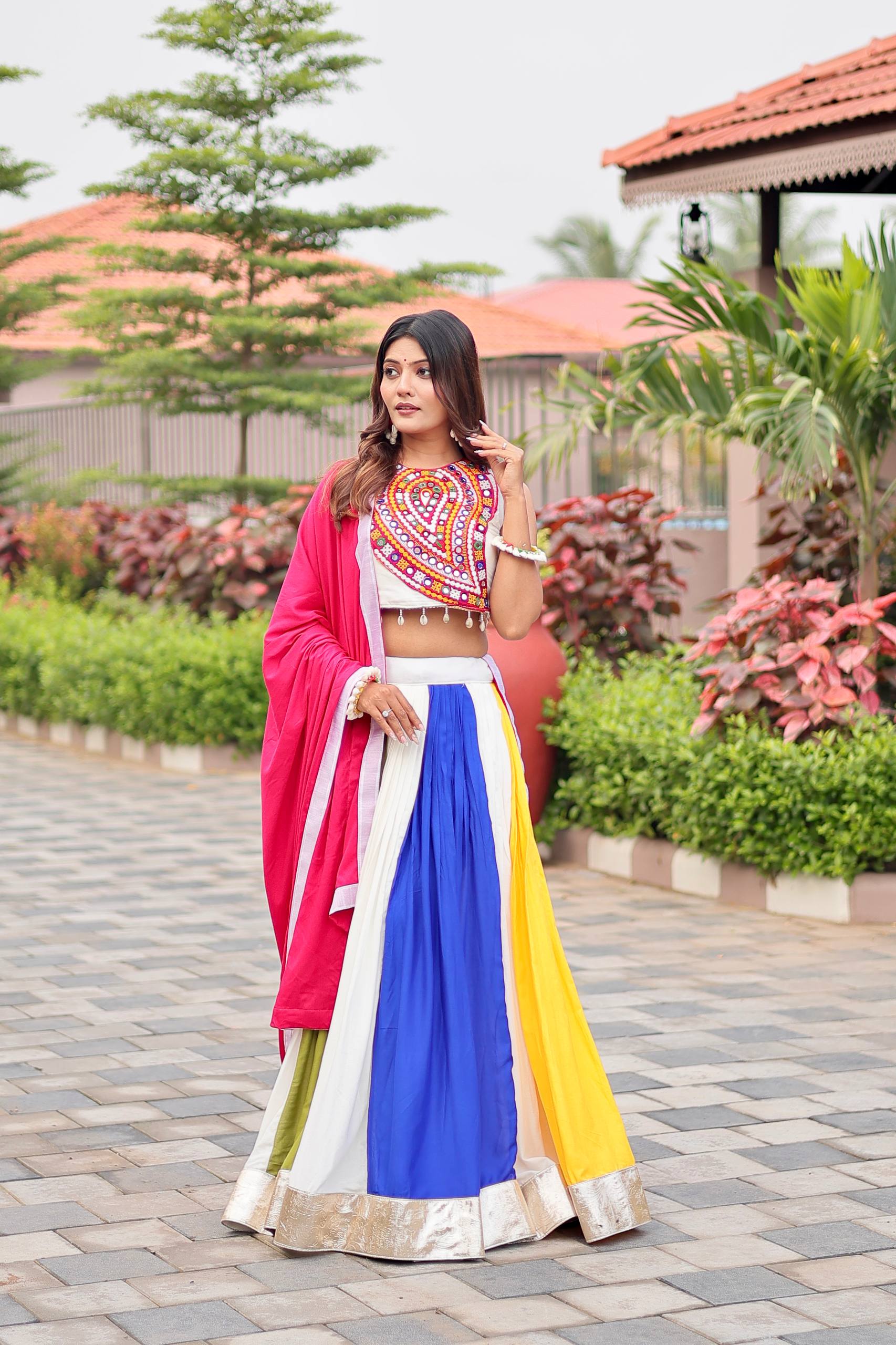 Gamthi Work Cotton Navratri Lehenga Choli with Dupatta & Hand Purse | RoopRivaaj