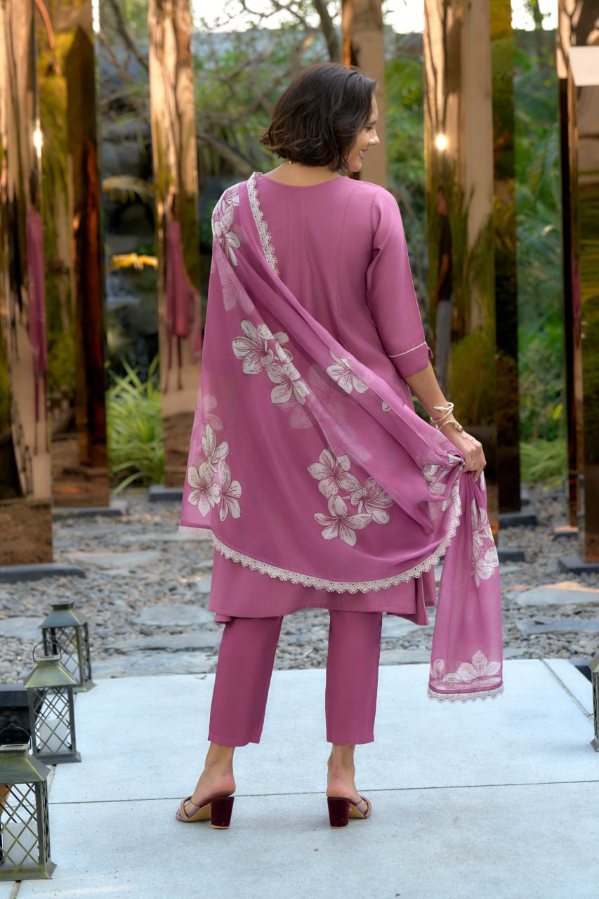Elegant Orchid Straight Kurti Pant Dupatta Set | RoopRivaaj