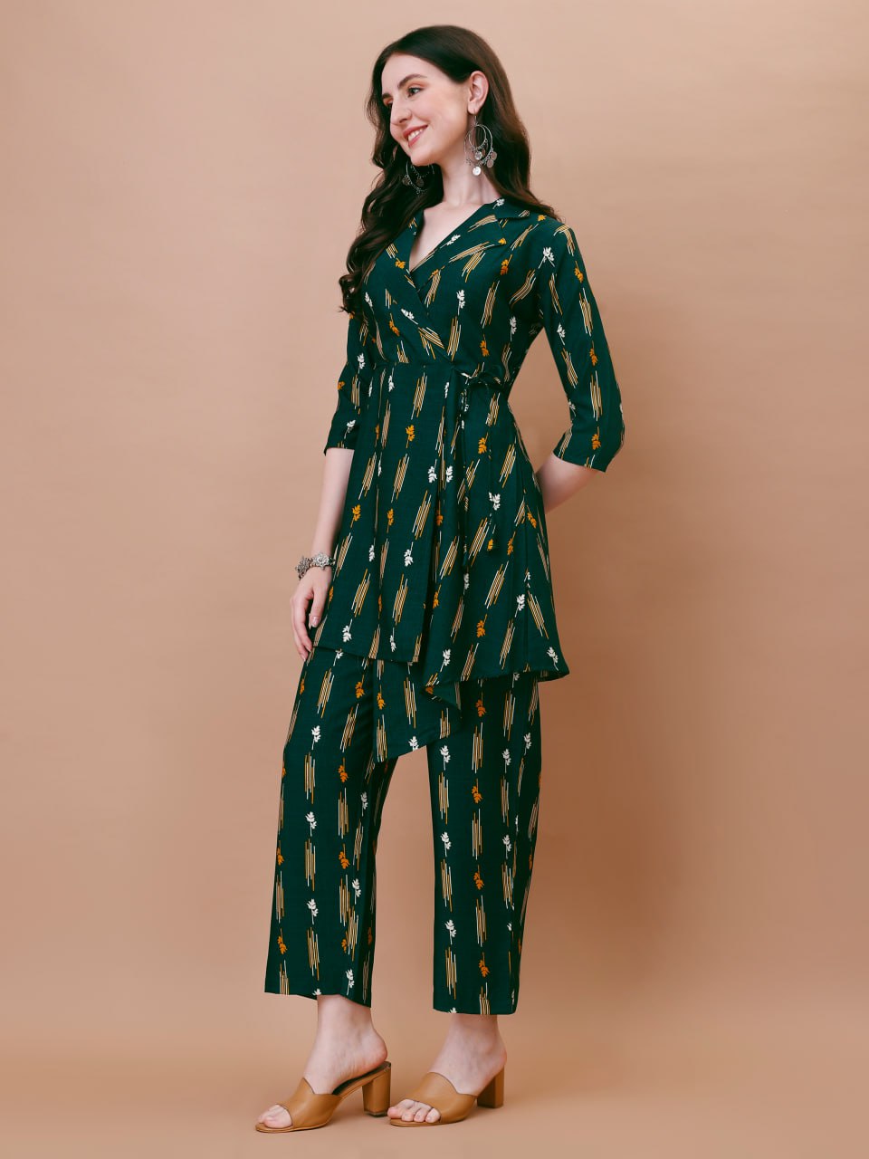 Straight Crepe Co-ord Set for Daily Ethnic Elegance | RoopRivaaj